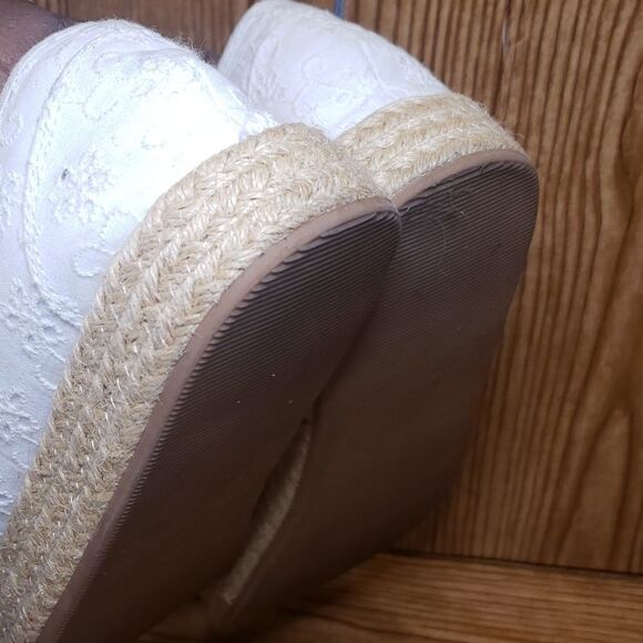 Gap Lace up embroidered Espadrille - Picture 5 of 7